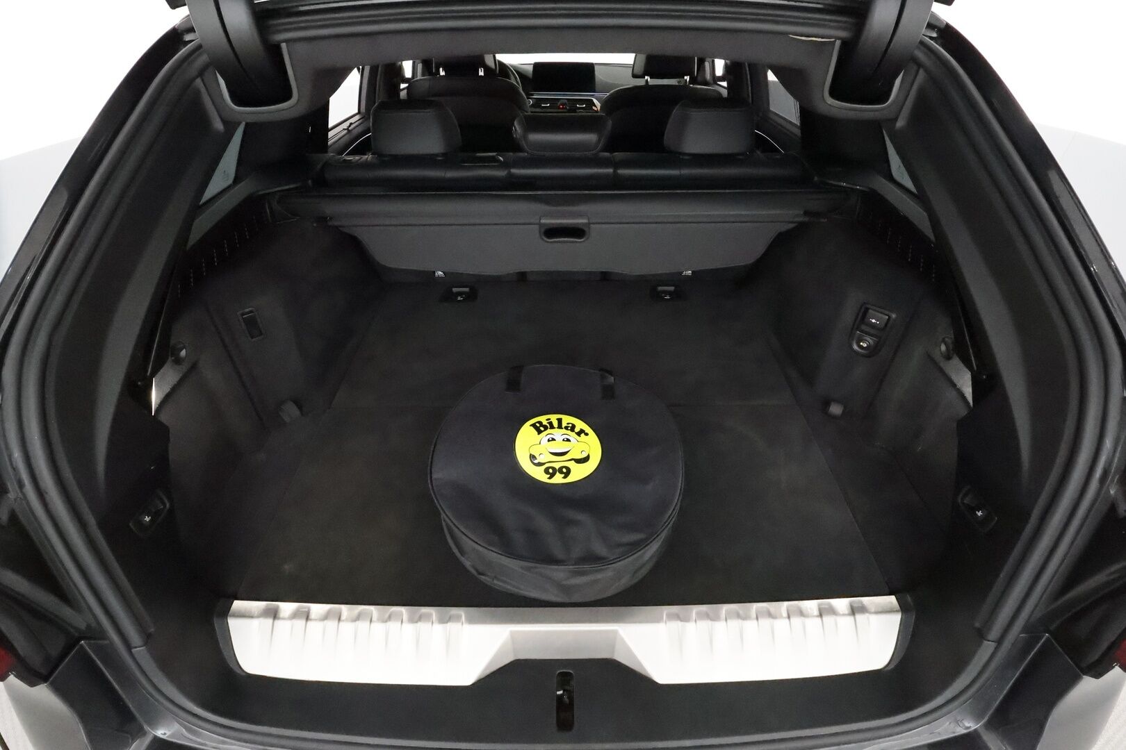 BMW 530E 2021 G31 Touring 530e xDrive * Adapt.Vakkari / Laser LED / Harman & Kardon / Muistipenkit Hieronnalla / 360-Kamera / Comfort Access - Akku kuntotarkastettu SoH 98,6& / Ilmastoidut Sporttinahat / Supervarusteet!!