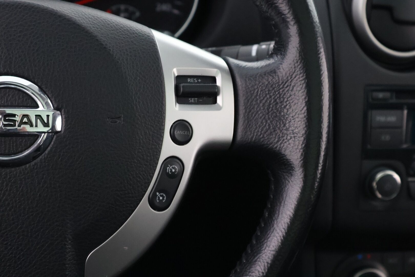 Nissan Qashqai+2 2011 2,0L Acenta 2WD 6M/T MY11 - - YritysOutlet - Myydään vain yrityksille