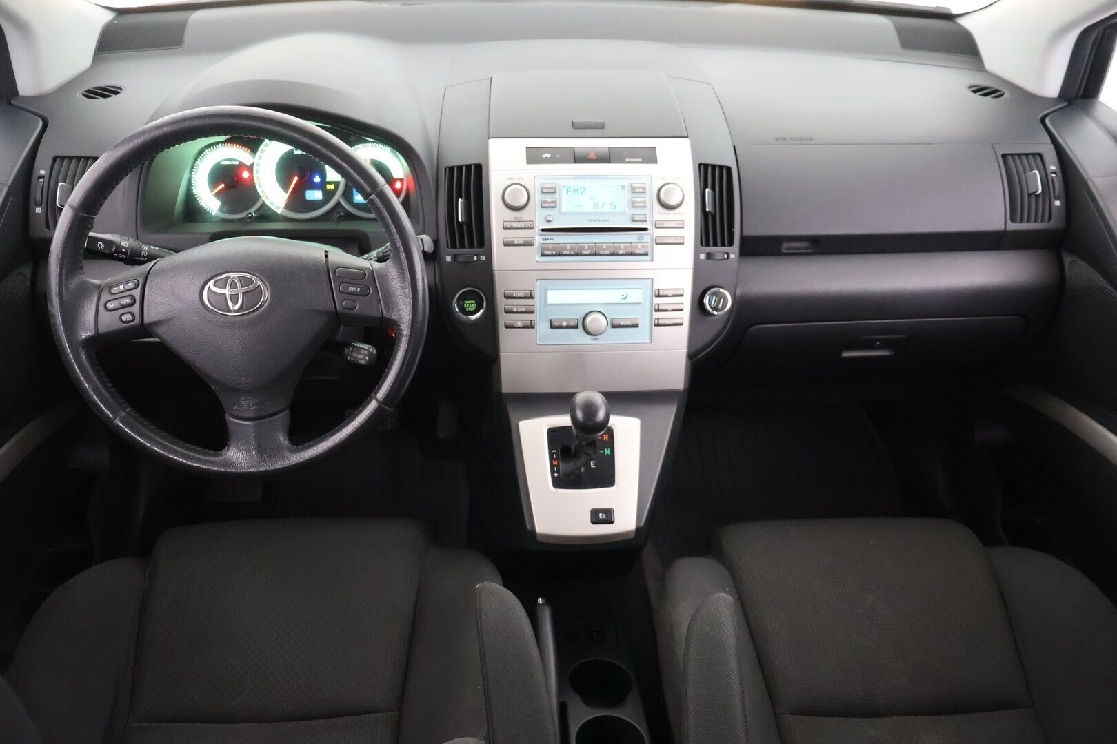 Toyota Corolla Verso 2004 5D COROLLA VERSO STW 1.8 AUTOMATIC-7-ZNR11L-GRGEKW/275 - Myydään huutokaupat.com:issa! - KORKO VAIN 3,99 %