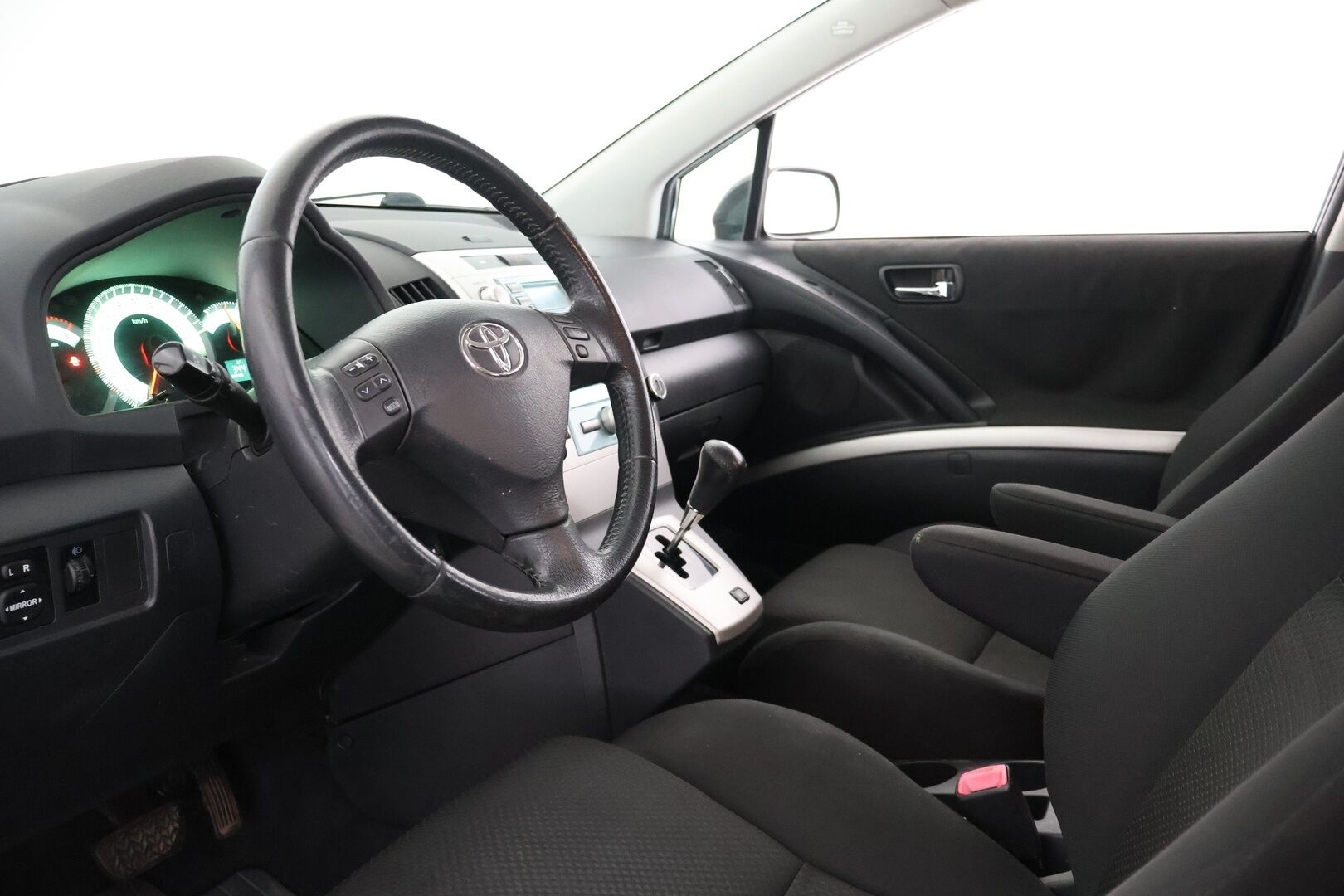 Toyota Corolla Verso 2004 5D COROLLA VERSO STW 1.8 AUTOMATIC-7-ZNR11L-GRGEKW/275 - Myydään huutokaupat.com:issa! - KORKO VAIN 3,99 %