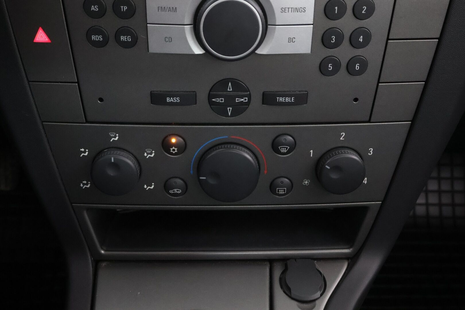 Opel Vectra 2007 - YritysOutlet - Myydään vain yrityksille - – Tämä auto myydään YritysOutlet -valikoimasta vain yritykselle