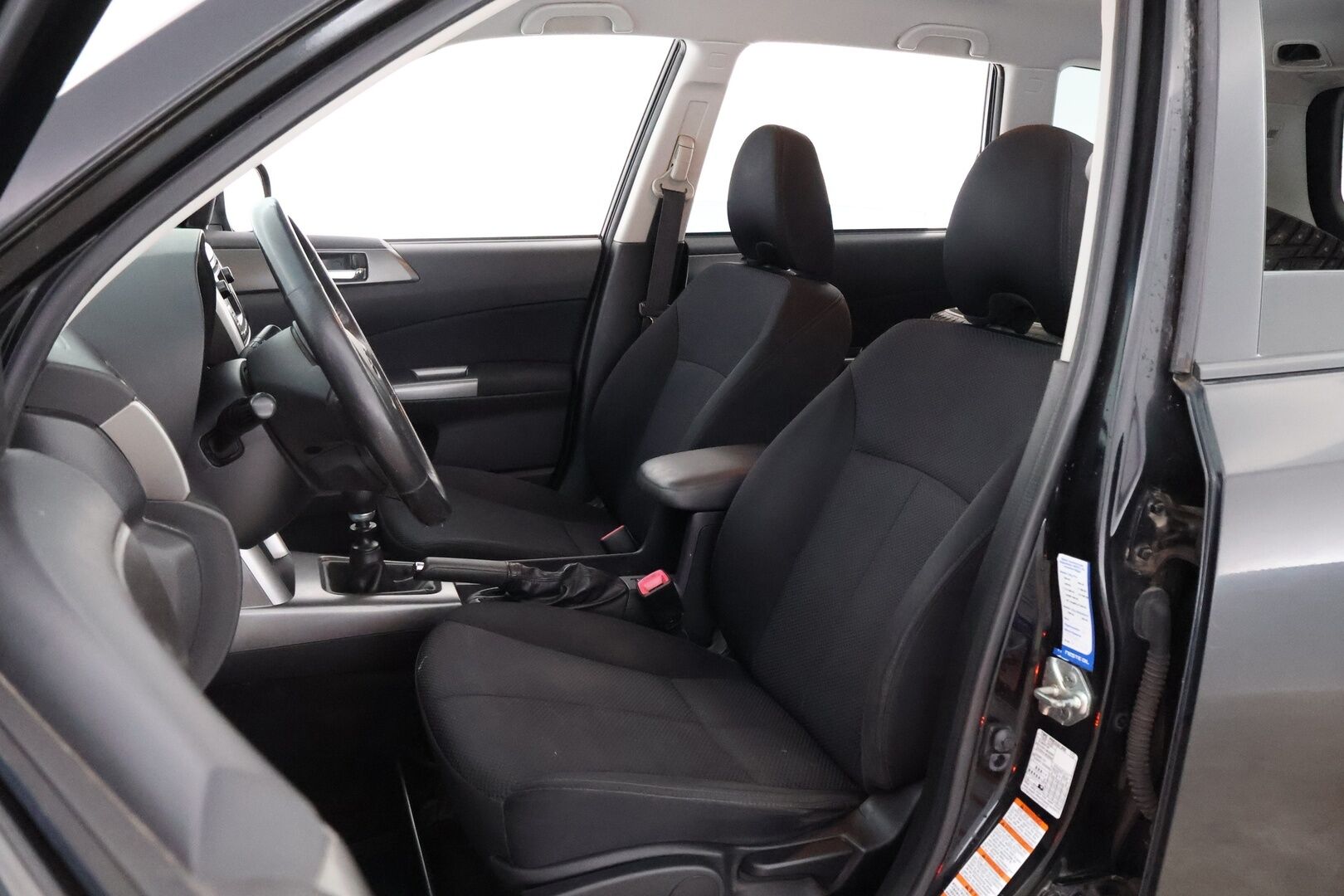 Subaru Forester 2011 2,0 XS TD WV Business *MYYDÄÄN HUUTOKAUPAT.COM*