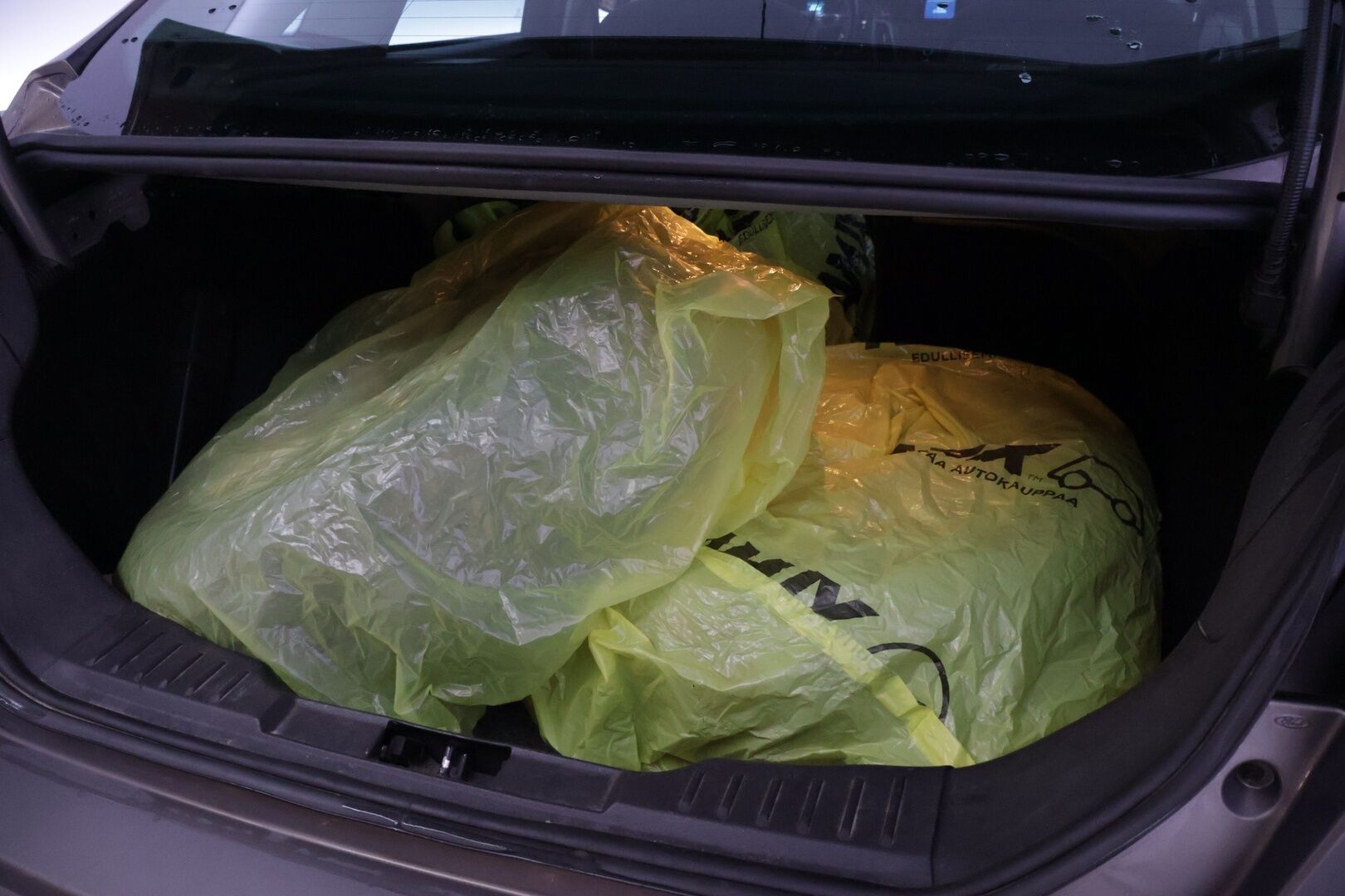 Ford Focus 2011 1,6 TDCi 115 hv Start/Stop Titanium M6 4-ovinen *Myydään huutokaupat.com* - Myydään huutokaupat.com