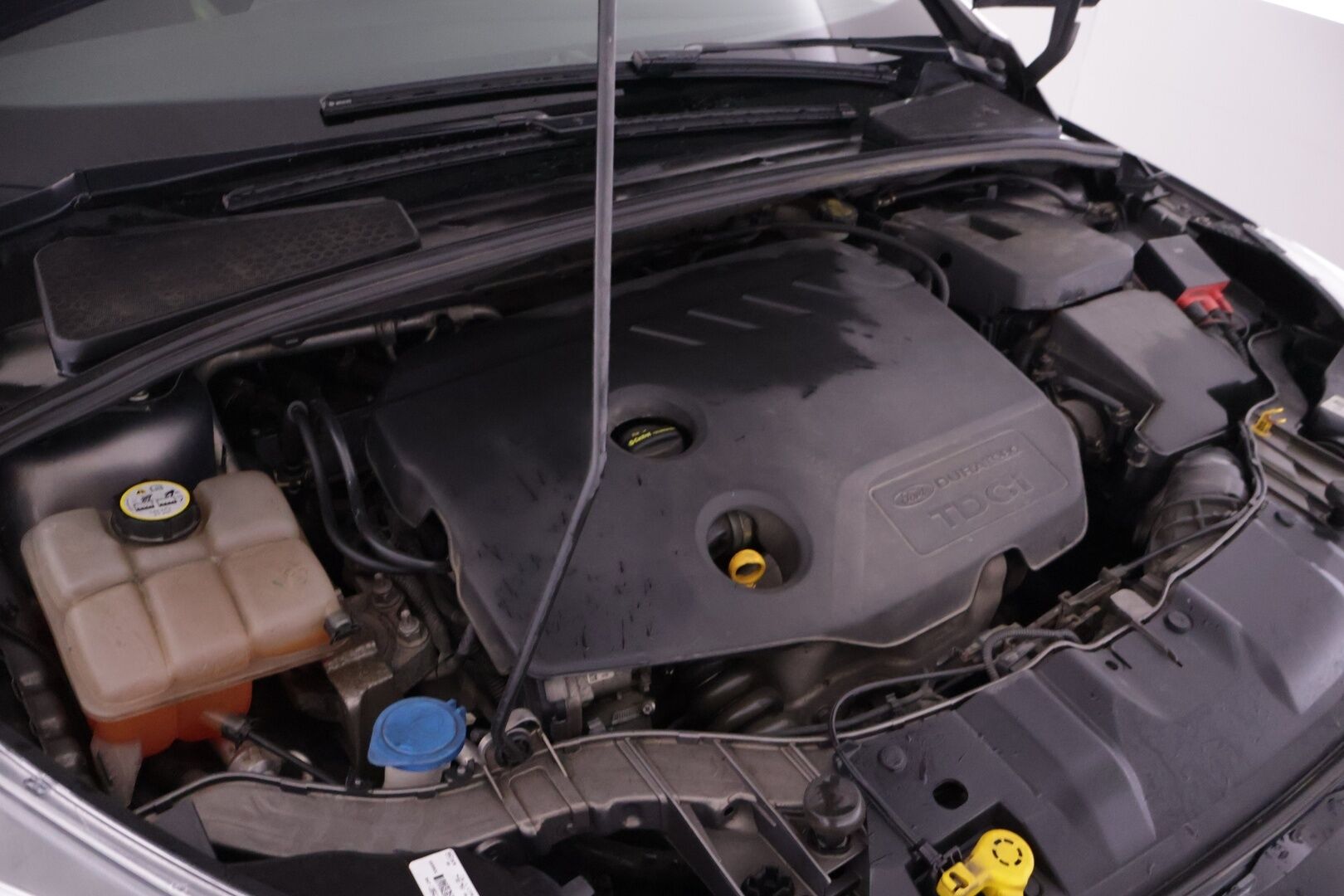 Ford Focus 2011 1,6 TDCi 115 hv Start/Stop Titanium M6 4-ovinen *Myydään huutokaupat.com* - Myydään huutokaupat.com