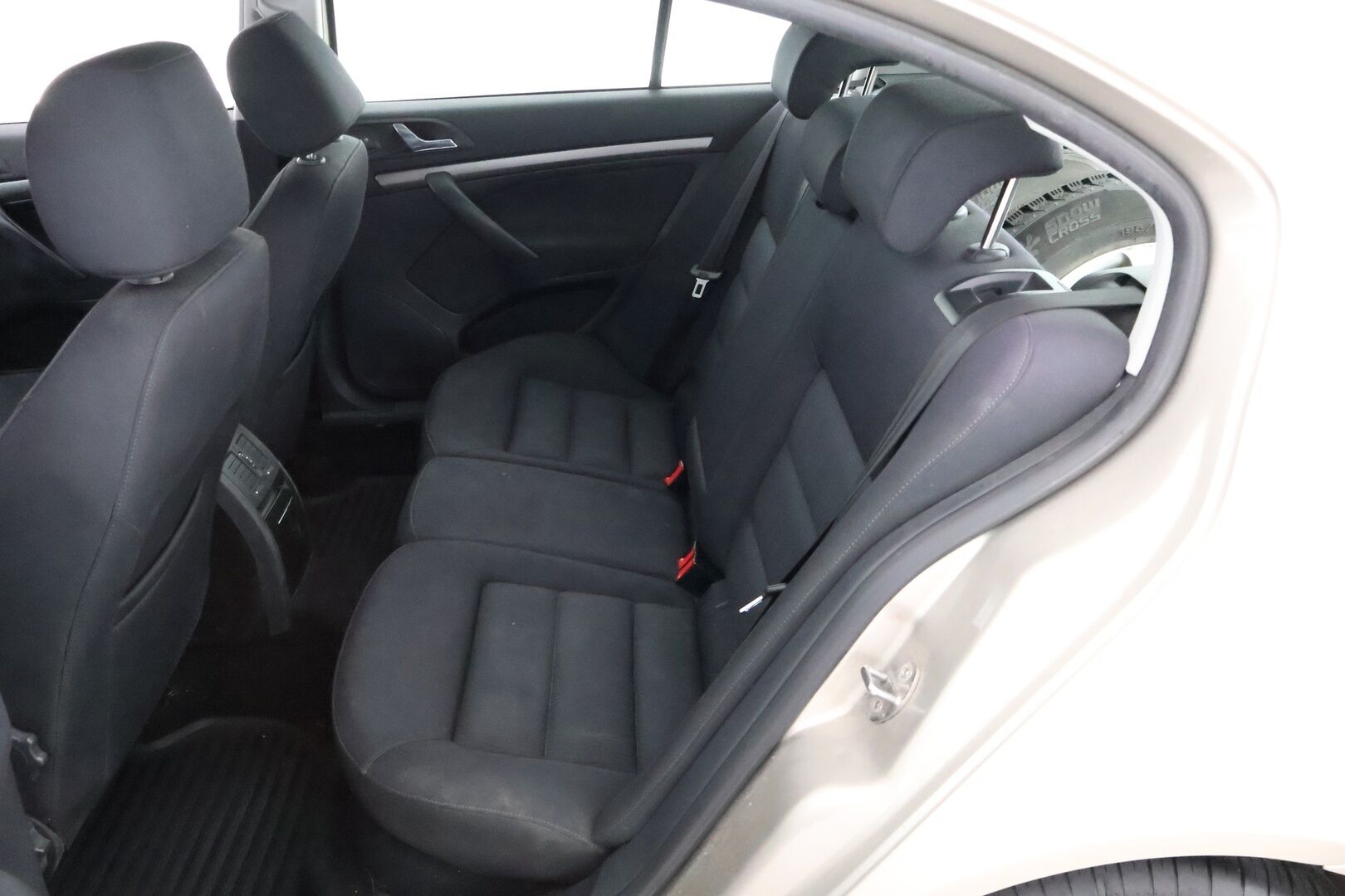 Skoda Octavia 2005 MYYDÄÄN HUUTOKAUPAT.COM!