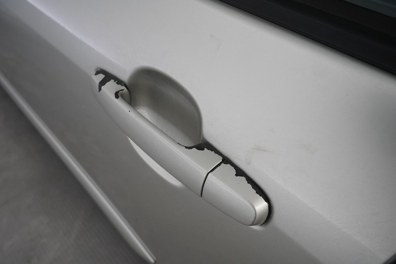 Toyota Corolla 2005 1,6 VVT-i Linea Sol 4ov * MYYDÄÄN HUUTOKAUPAT.COM *