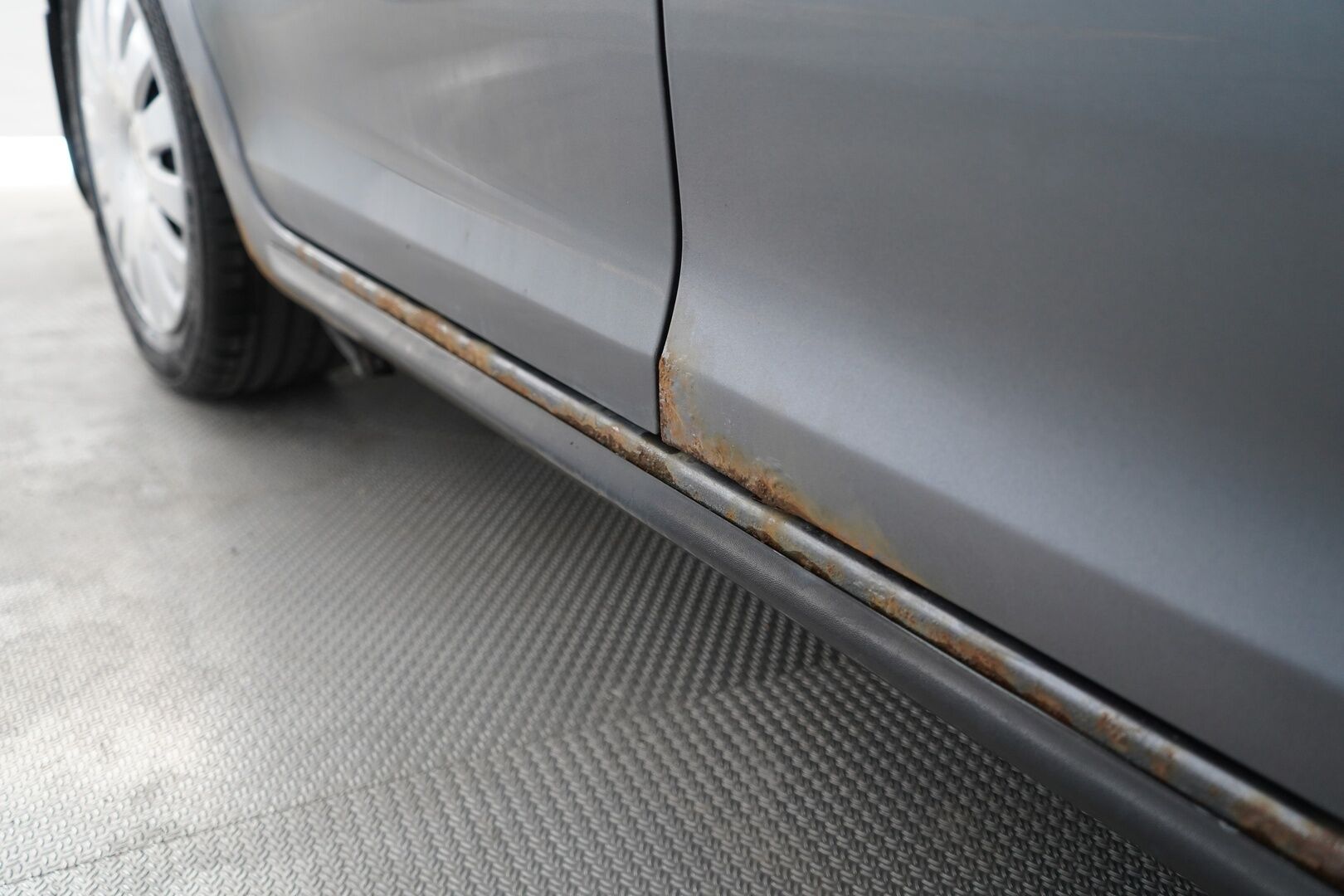 Volkswagen Jetta 2005 1.6 Sedan - YritysOutlet - Myydään vain yrityksille - KATSO MIHIN HINTAAN!  |  2x renkaat | Suomi-auto | Kahdet avaimet