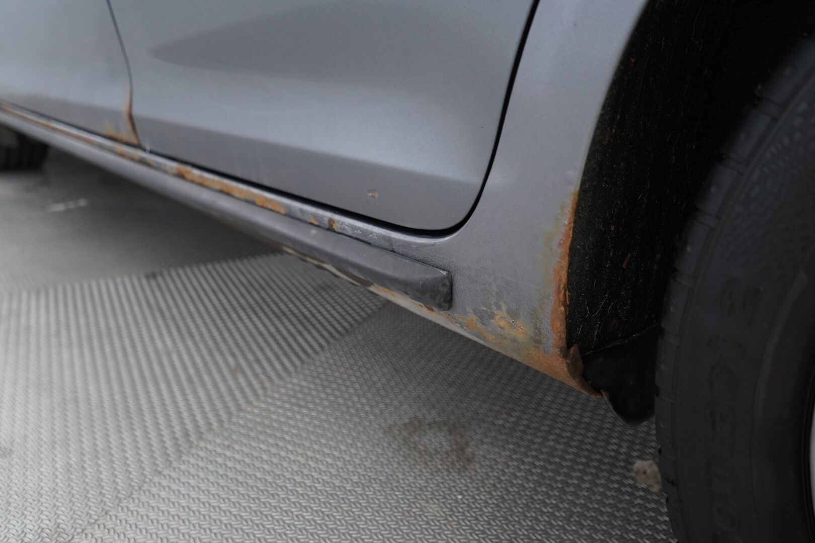 Volkswagen Jetta 2005 1.6 Sedan - YritysOutlet - Myydään vain yrityksille - KATSO MIHIN HINTAAN!  |  2x renkaat | Suomi-auto | Kahdet avaimet