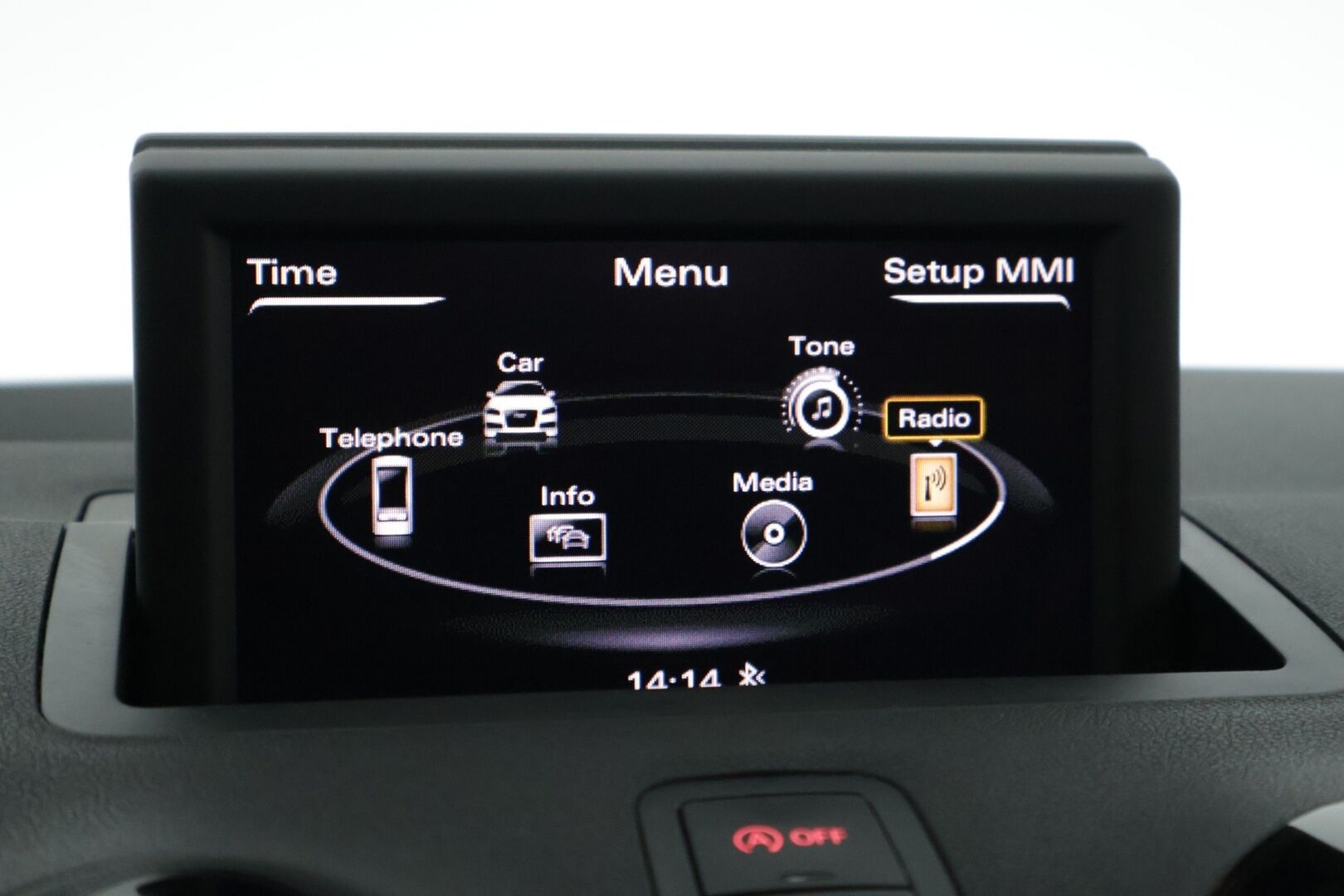 Audi A1 2012 Ambition 1,4 TFSI 90 kW S tronic - *Suomi-auto / Juuri huollettu / Lohkolämmitin sisäpuhaltimella / Xenon / BT / Vakionopeudensäädin / 2x renkaat alumiinivantein*