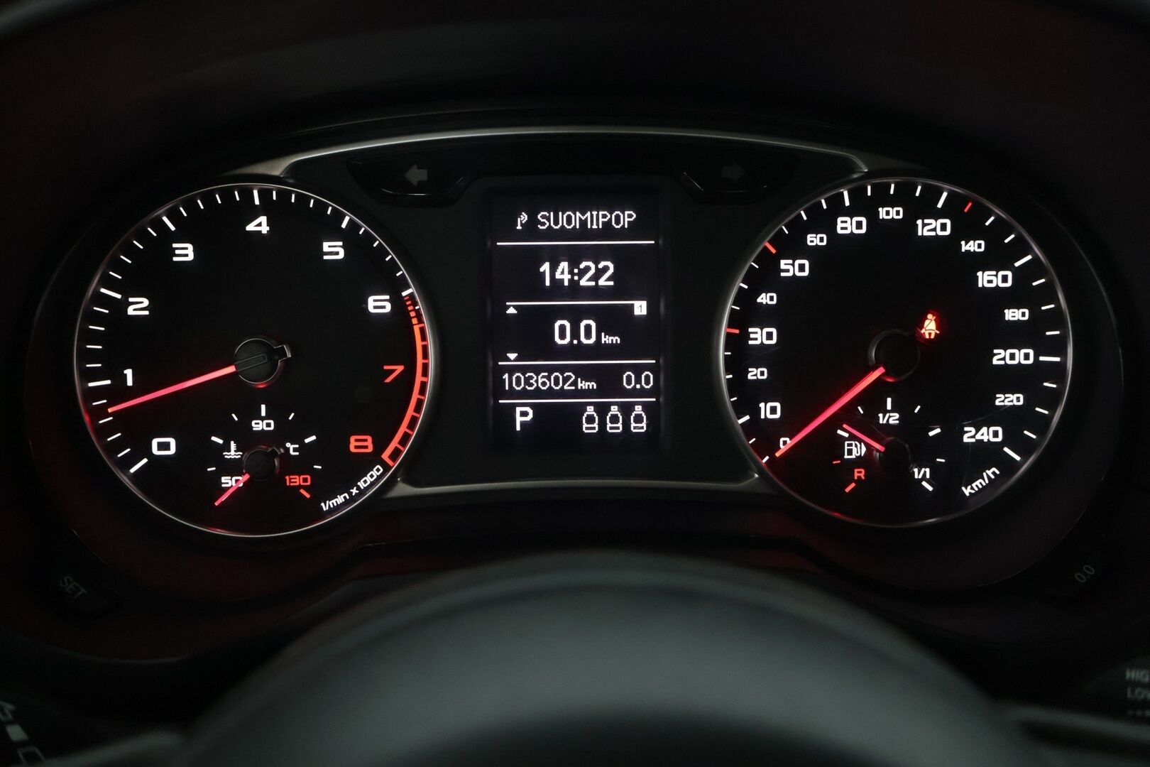 Audi A1 2012 Ambition 1,4 TFSI 90 kW S tronic - *Suomi-auto / Juuri huollettu / Lohkolämmitin sisäpuhaltimella / Xenon / BT / Vakionopeudensäädin / 2x renkaat alumiinivantein*