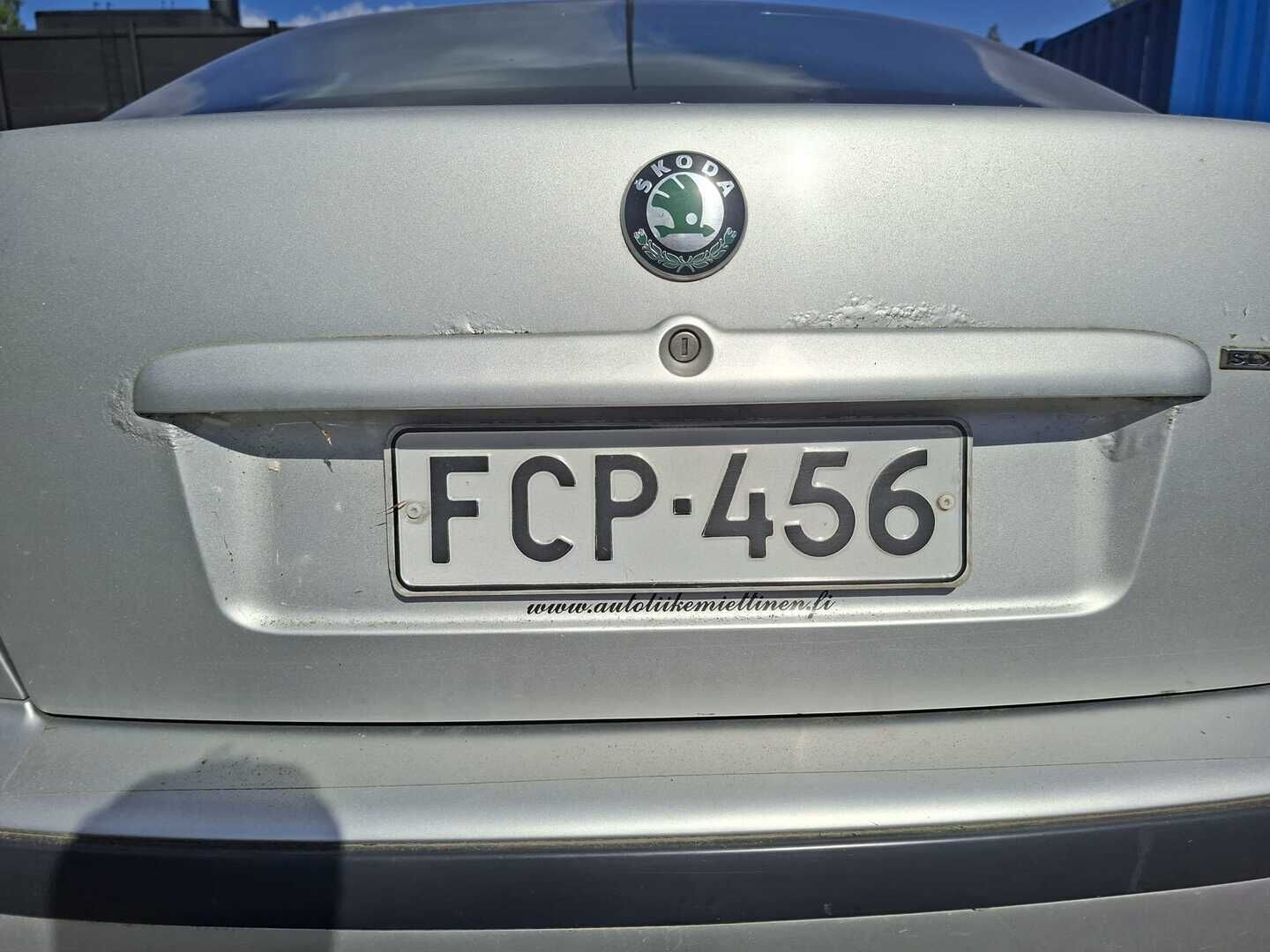 Skoda Octavia 1998 4D 1.8 *Myydään huutokaupat.com*