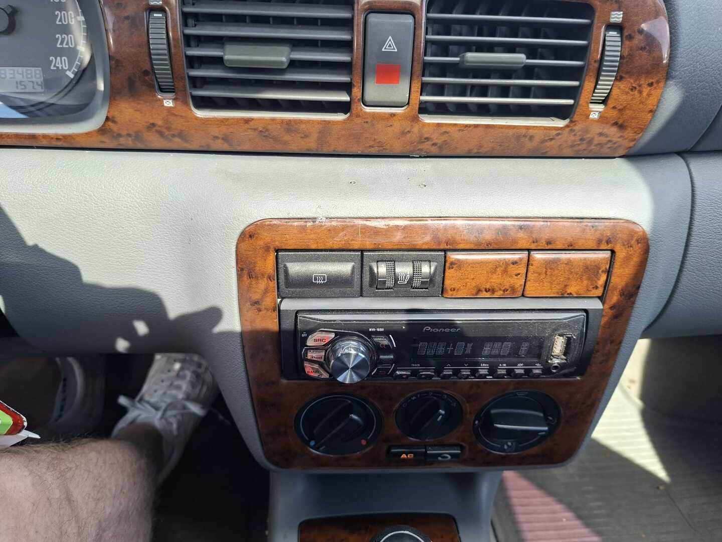 Skoda Octavia 1998 4D 1.8 *Myydään huutokaupat.com*