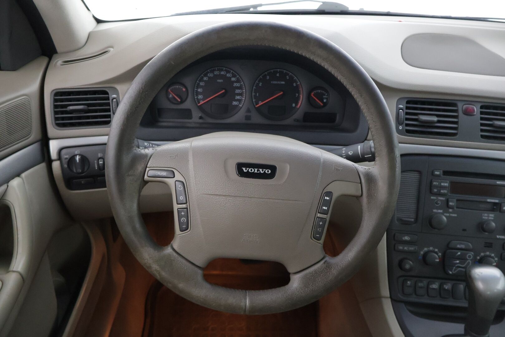 Volvo S80 2000 4D S80 SEDAN 2.4 TURBO AUTOMATIC-TS58K9/279 * / Myydään huutokaupat.comissa! Vakkari / Muistipenkit sähköllä / *