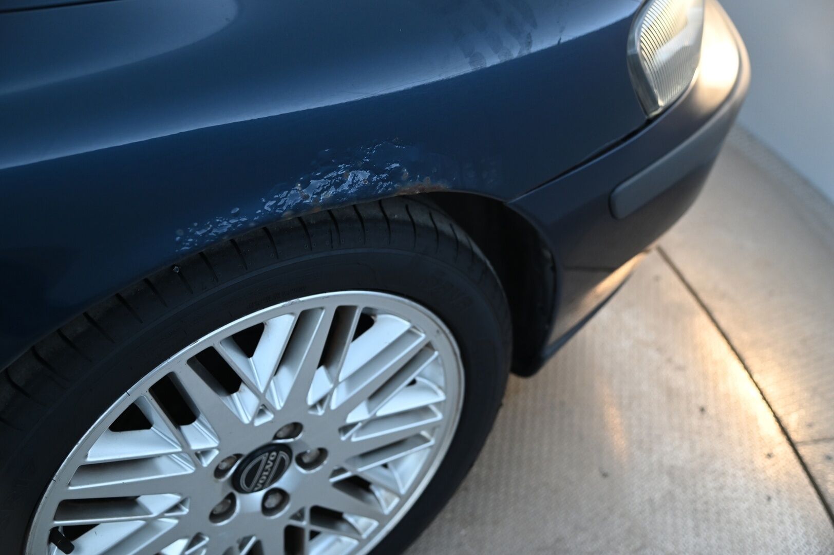 Volvo V70 2002 *Myydään Huutokaupat.com*
