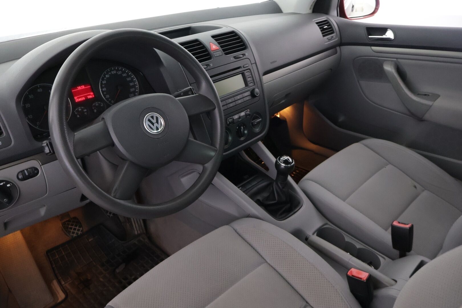 Volkswagen Golf 2003 1.4 Hatchback* YritysOutlet - Myydään vain yrityksille* - *YritysOutlet - Myydään vain yrityksille*