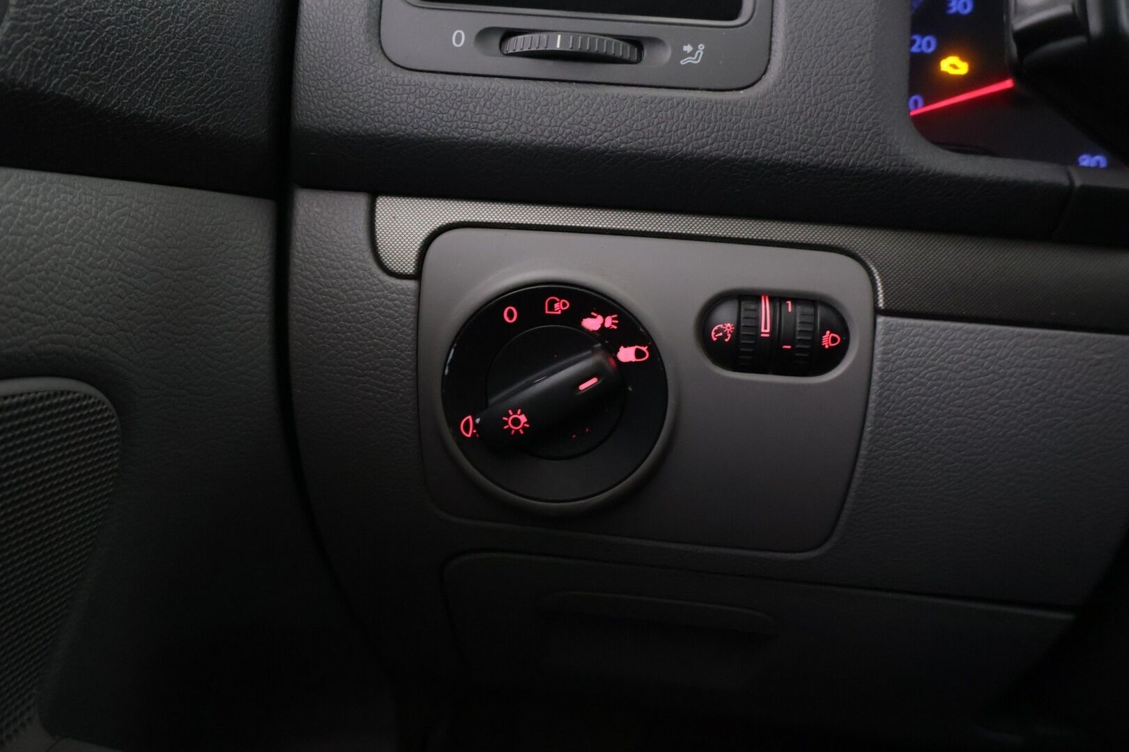 Volkswagen Golf 2003 1.4 Hatchback* YritysOutlet - Myydään vain yrityksille* - *YritysOutlet - Myydään vain yrityksille*