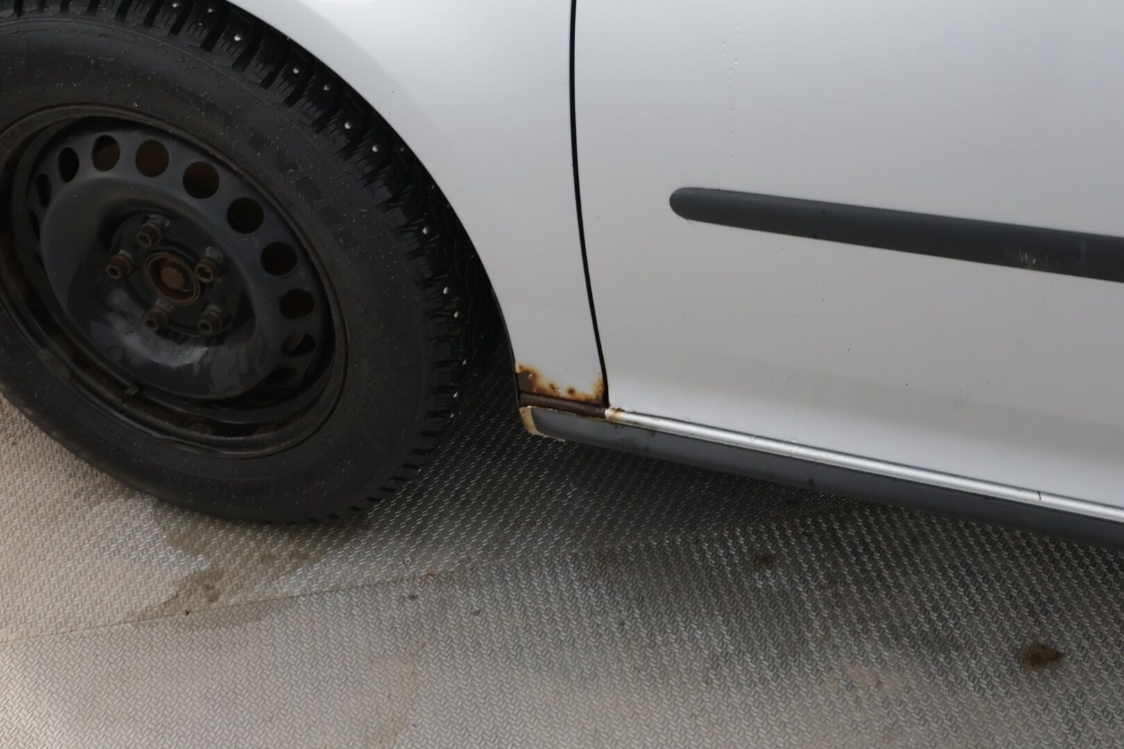 Volkswagen Golf 2004 4D GOLF HATCHBACK 1.6-1K/258 / Siisti! / Pitkä Leima! / Penkinlämmittimet / Tutkat / Suomi Auto! / *Yritys Outlet- Myydään vain yrityksille! /