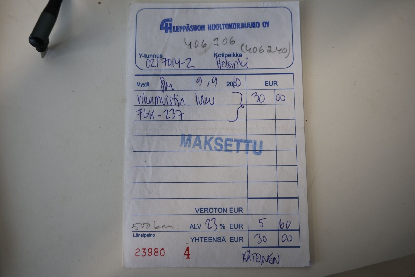 Volkswagen Golf 2004 4D GOLF HATCHBACK 1.6-1K/258 / Siisti! / Pitkä Leima! / Penkinlämmittimet / Tutkat / Suomi Auto! / *Yritys Outlet- Myydään vain yrityksille! /