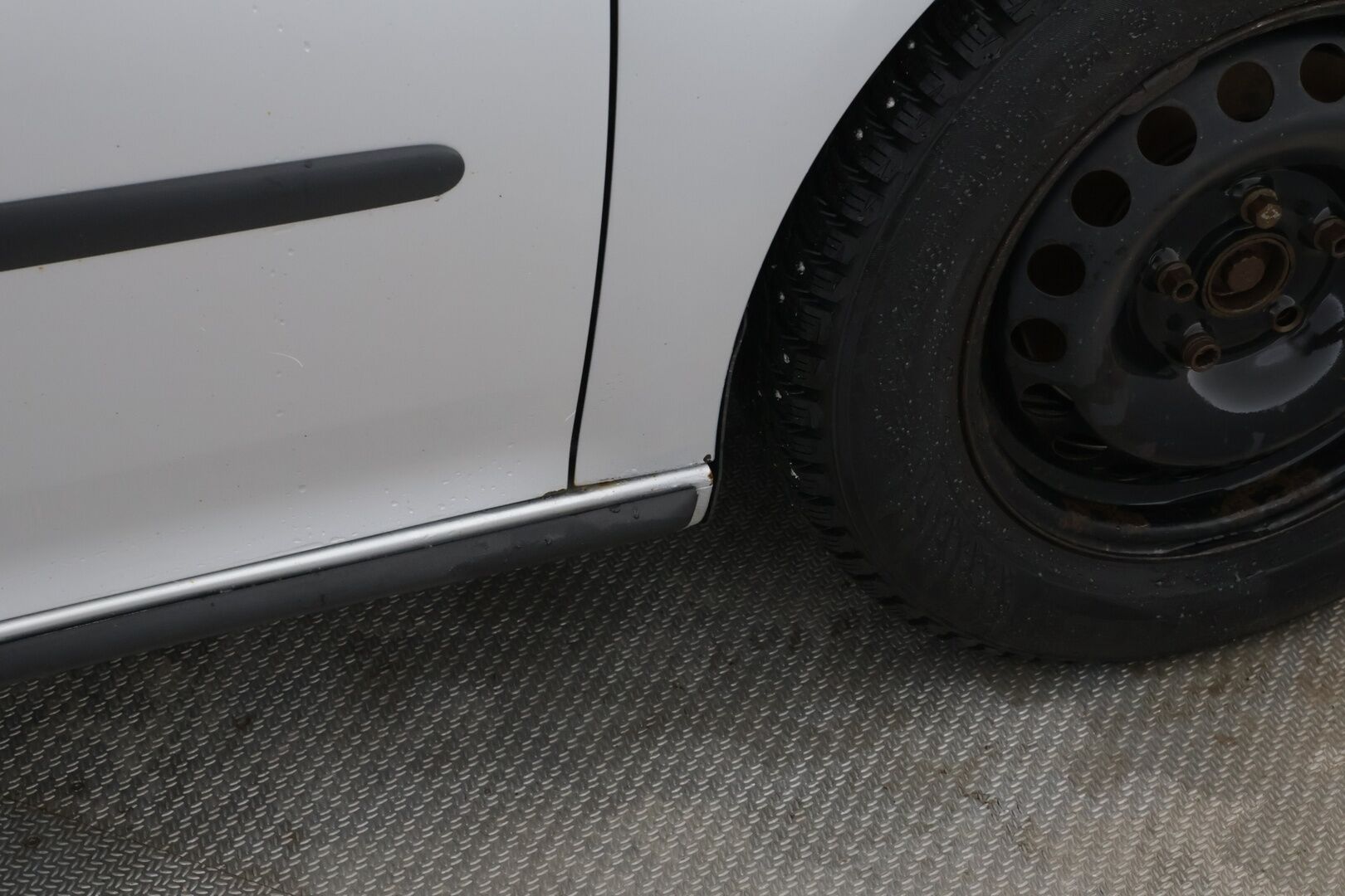 Volkswagen Golf 2004 4D GOLF HATCHBACK 1.6-1K/258 / Siisti! / Pitkä Leima! / Penkinlämmittimet / Tutkat / Suomi Auto! / *Yritys Outlet- Myydään vain yrityksille! /