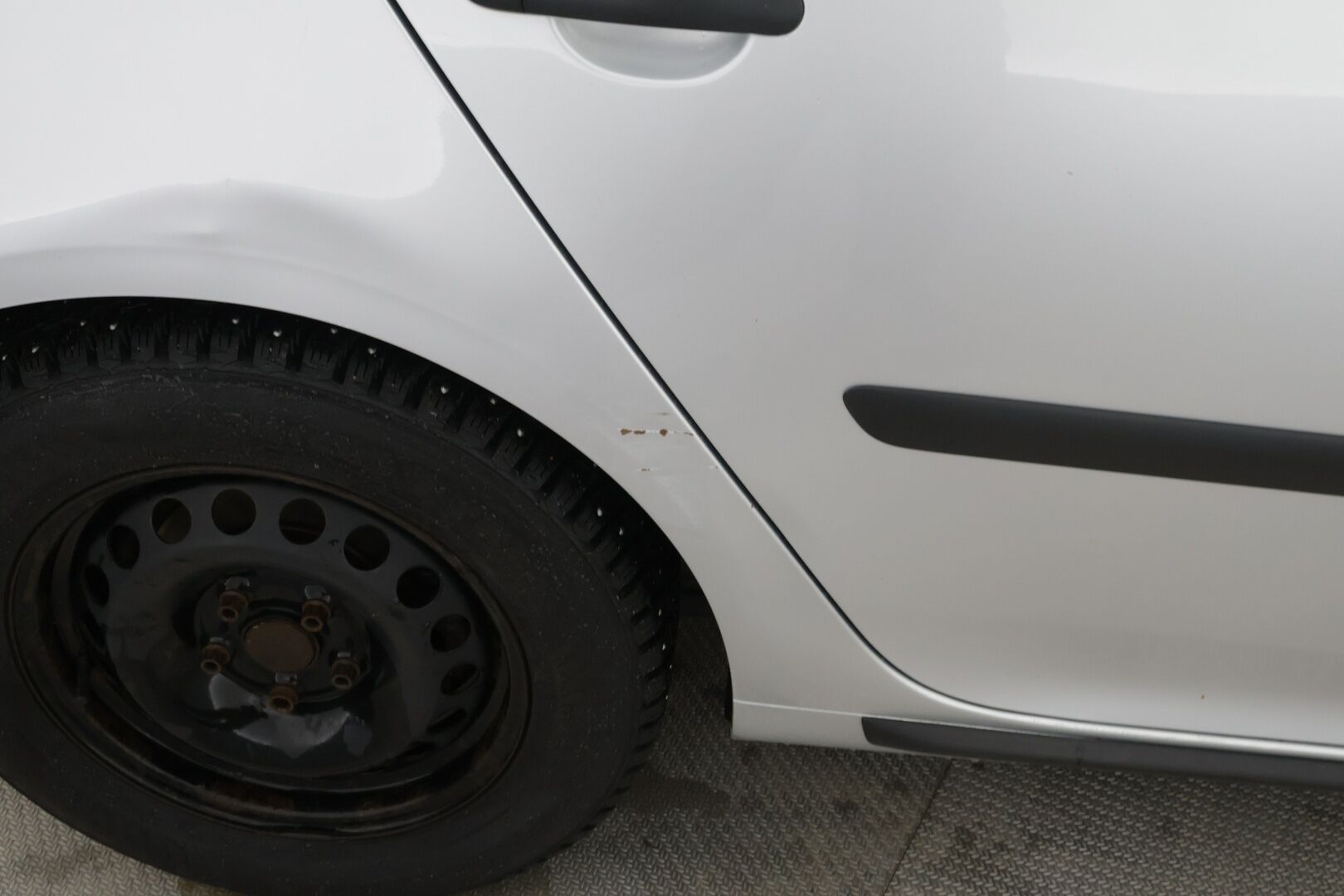 Volkswagen Golf 2004 4D GOLF HATCHBACK 1.6-1K/258 / Siisti! / Pitkä Leima! / Penkinlämmittimet / Tutkat / Suomi Auto! / *Yritys Outlet- Myydään vain yrityksille! /