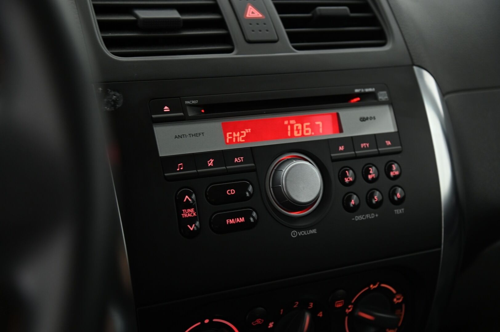 Suzuki SX4 2007 1.5 Urban 5D *Lohko / Koukku / Suomi-auto / Hyvät huollot!* - Hieno kuntoinen! / Särmät huollot! / 2X Alumiinivanteet