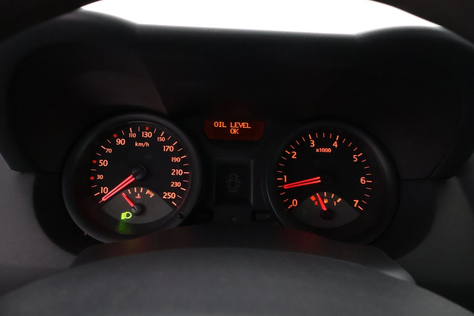 Renault Megane 2004 - YritysOutlet - Myydään vain yrityksille - Tämä auto myydään YritysOutlet -valikoimasta vain yritykselle!