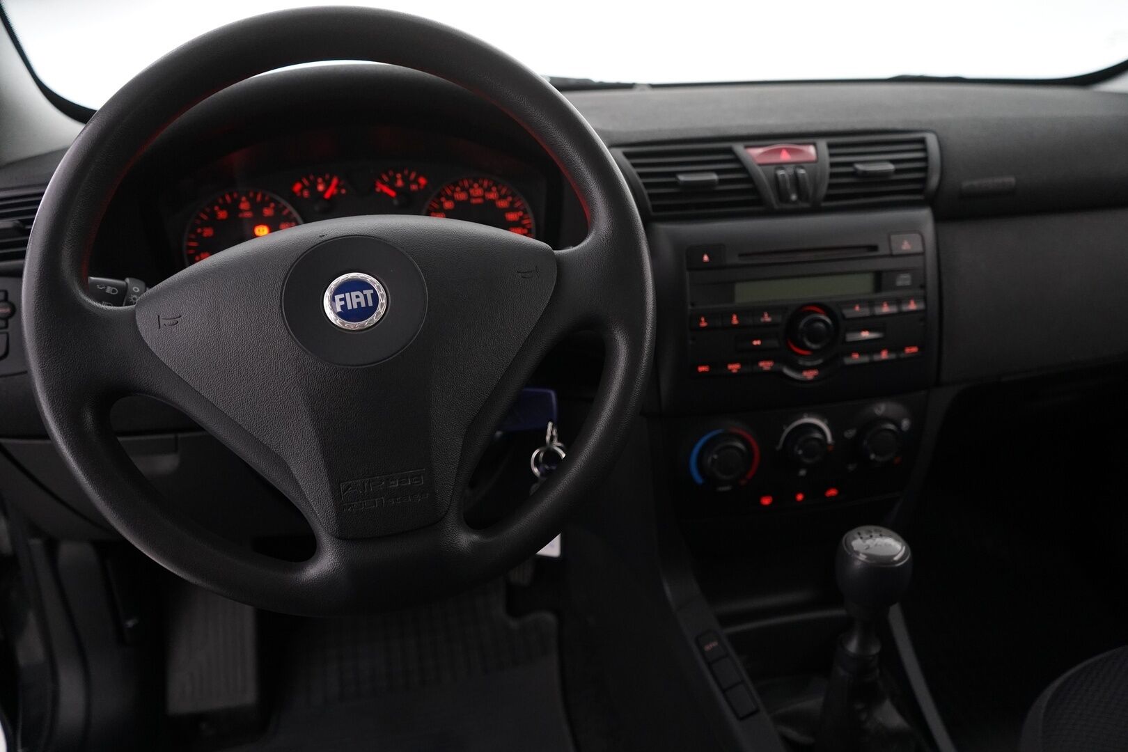 Fiat Stilo 2005 MYYDÄÄN HUUTOKAUPAT.COM - MYYDÄÄN HUUTOKAUPAT.COM