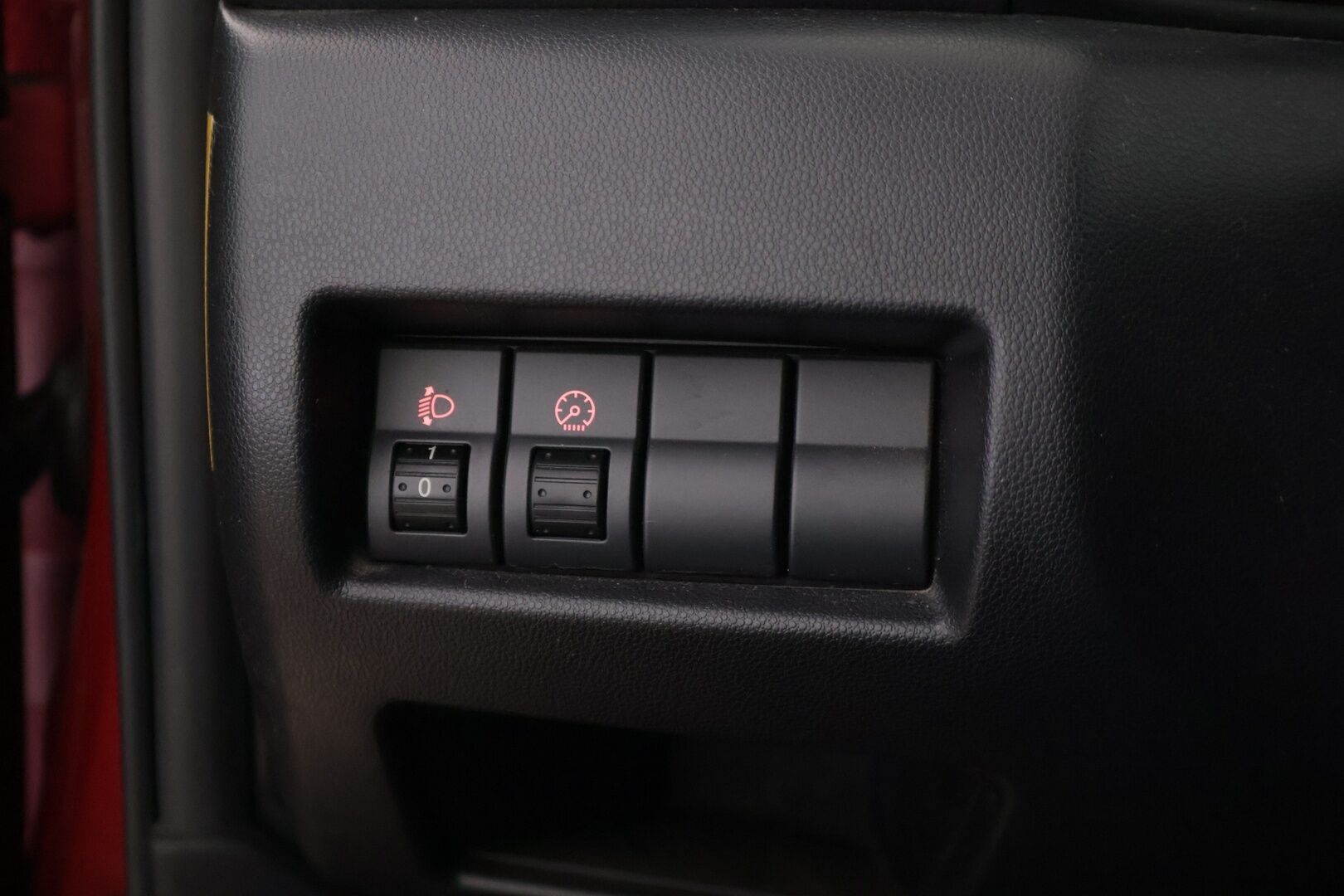 Mazda 3 2005 1,6 Classic 5d * YritysOutlet - Myydään vain yrityksille * - ** Aut. Ilmastointi / Koukku / Kahdet renkaat **