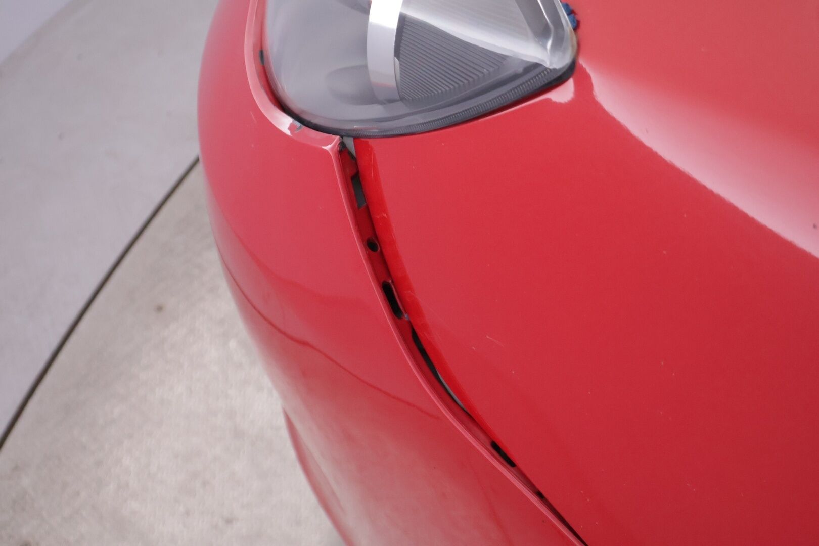 Mazda 3 2005 1,6 Classic 5d * YritysOutlet - Myydään vain yrityksille * - ** Aut. Ilmastointi / Koukku / Kahdet renkaat **