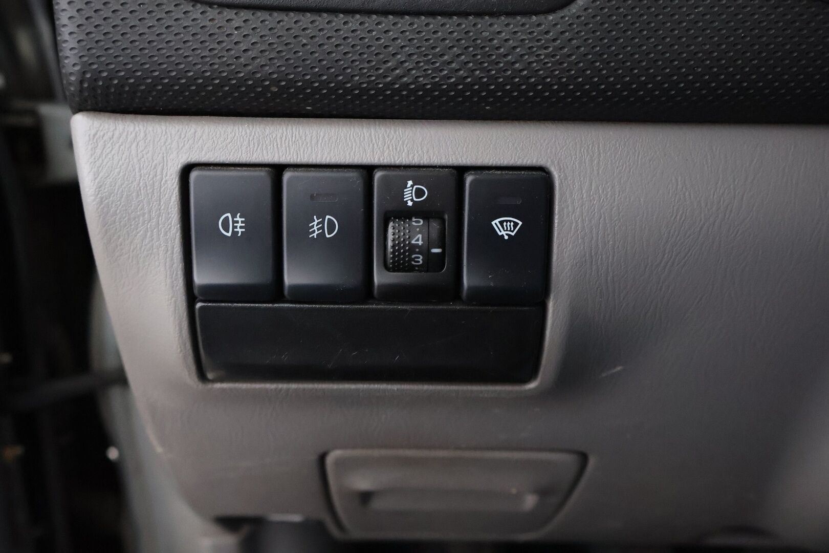 Subaru Forester 2006 MYYDÄÄN HUUTOKAUPAT.COM! - MYYDÄÄN HUUTOKAUPAT.COM!