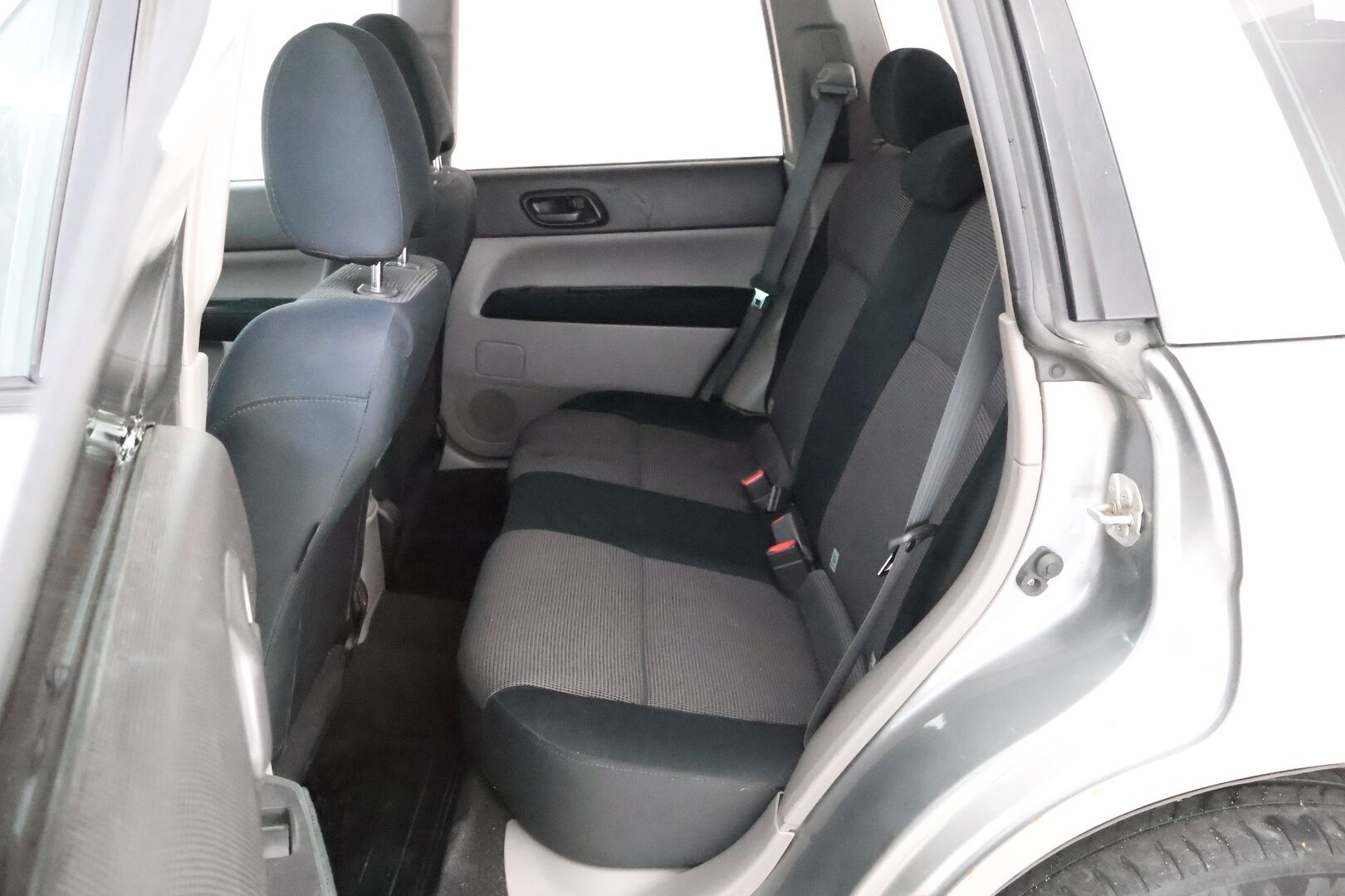 Subaru Forester 2006 MYYDÄÄN HUUTOKAUPAT.COM! - MYYDÄÄN HUUTOKAUPAT.COM!