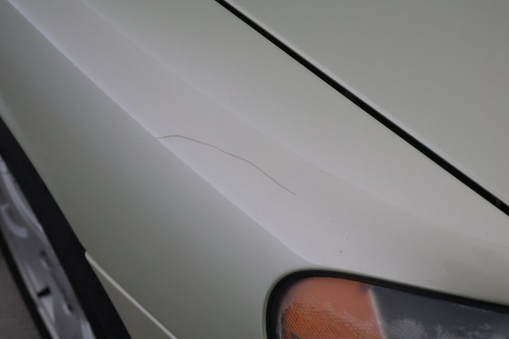 Volvo S60 2007 2,4 Summum Aut #PITKÄ LEIMA #SÄRMÄ KÄYTTIS *Muistipenkki / Nahkasisusta / Tutka / Vakkari / Koukku / Lohko+Sisälämmitin* - *MYYDÄÄN HUUTOKAUPAT.COM* / 2x Renkaat / Huoltokirja / Siistikuntoinen ja ehjä!