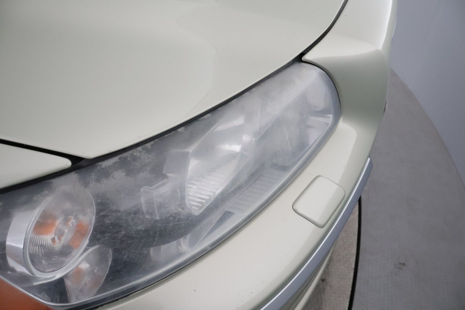 Volvo S60 2007 2,4 Summum Aut #PITKÄ LEIMA #SÄRMÄ KÄYTTIS *Muistipenkki / Nahkasisusta / Tutka / Vakkari / Koukku / Lohko+Sisälämmitin* - *MYYDÄÄN HUUTOKAUPAT.COM* / 2x Renkaat / Huoltokirja / Siistikuntoinen ja ehjä!