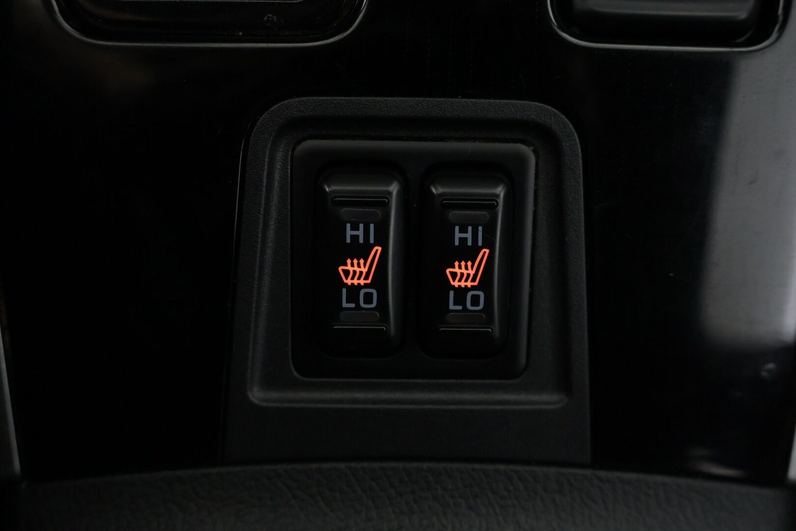 Mitsubishi Outlander PHEV 2020 Instyle 4WD 5P - KATSO VARUSTEET! | ACC | Kattoluukku | Rockford Fosgate Premium | Timanttinahka | 