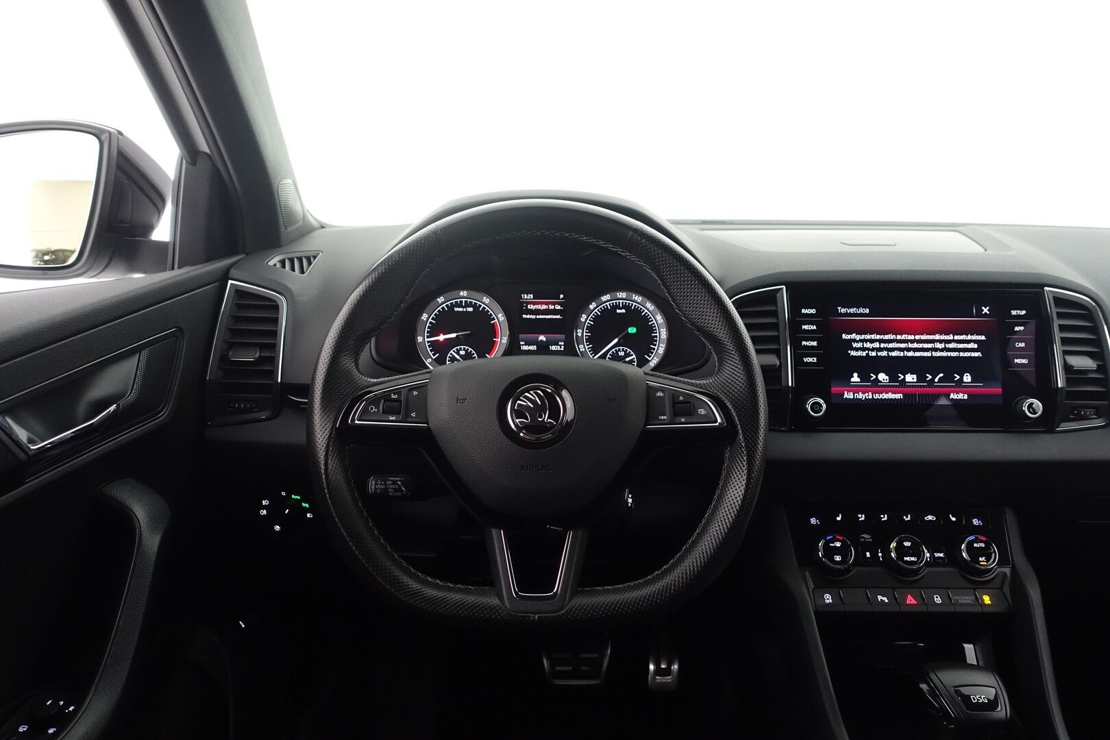 Skoda Karoq 2020 1,5 TSI SportLine DSG Autom. - | ACC | Webasto | Suomi-auto | Keyless | Tutkat | AppleCarplay | Lämm. Tuulilasi | Sporttipenkit | BLIS | Sähköinen kontti | 2X Renkaat & Vanteet |