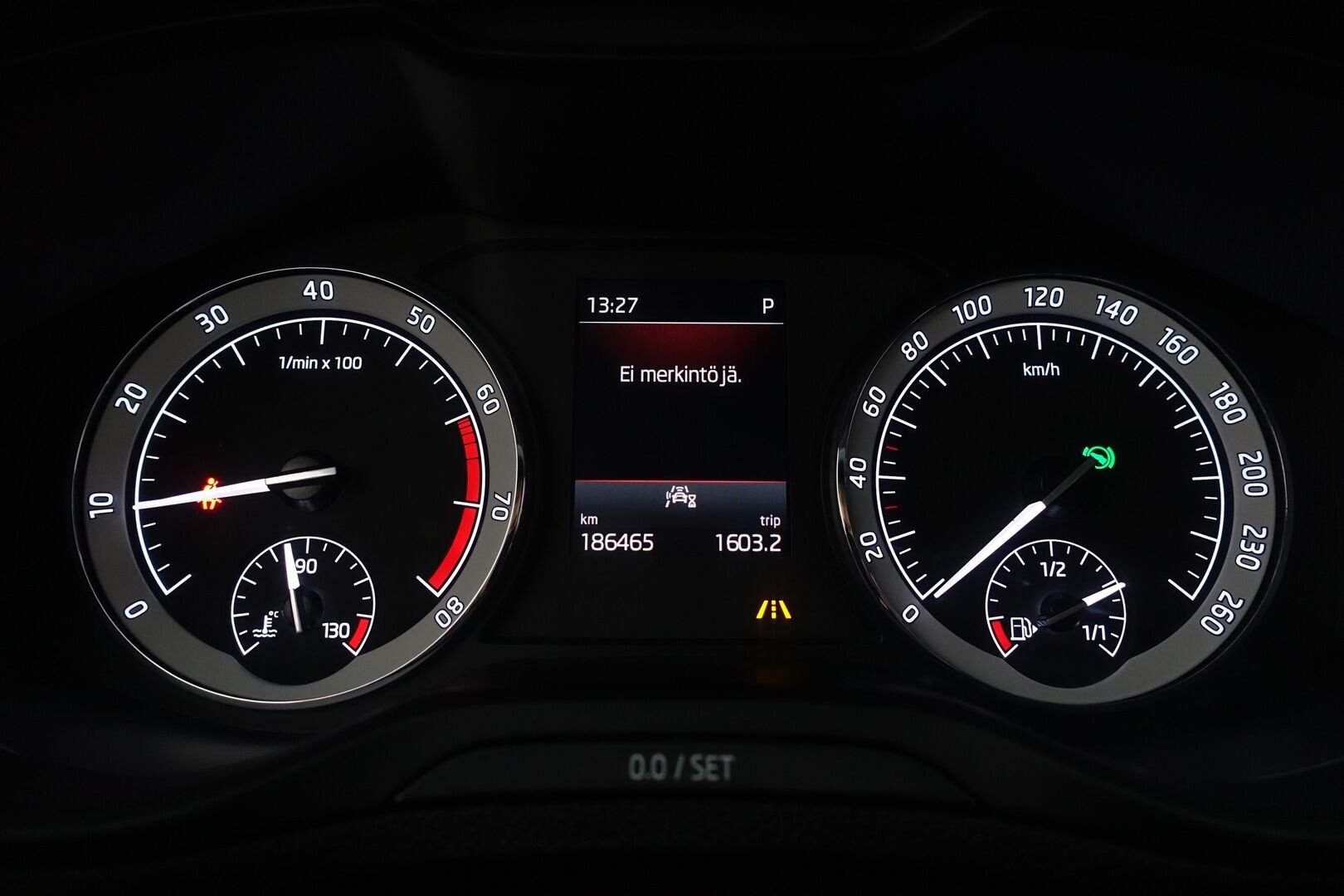Skoda Karoq 2020 1,5 TSI SportLine DSG Autom. - | ACC | Webasto | Suomi-auto | Keyless | Tutkat | AppleCarplay | Lämm. Tuulilasi | Sporttipenkit | BLIS | Sähköinen kontti | 2X Renkaat & Vanteet |
