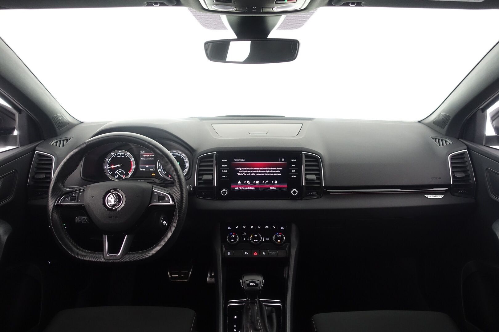 Skoda Karoq 2020 1,5 TSI SportLine DSG Autom. - | ACC | Webasto | Suomi-auto | Keyless | Tutkat | AppleCarplay | Lämm. Tuulilasi | Sporttipenkit | BLIS | Sähköinen kontti | 2X Renkaat & Vanteet |