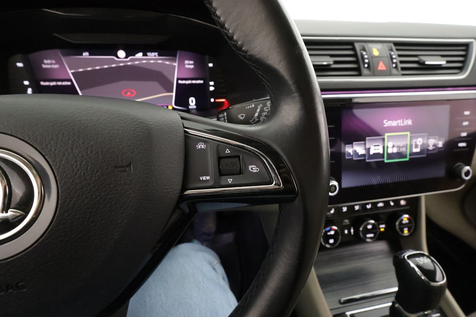 Skoda Superb 2020 2,0 TDI Combi 150 Style DSG * Canton / Webasto / Koukku / ACC / Matrix / P.Kamera / Muistipenkki / Navi * - Suomi-auto / Facelift / Kahdet renkaat alumiinivanteilla! - HULLUT AVAJAISHULINAT KORKOTARJOUS 3,29 %