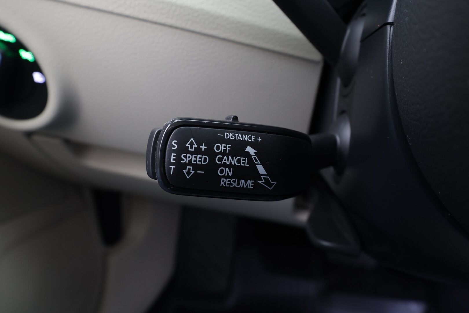 Skoda Superb 2020 2,0 TDI Combi 150 Style DSG * Canton / Webasto / Koukku / ACC / Matrix / P.Kamera / Muistipenkki / Navi * - Suomi-auto / Facelift / Kahdet renkaat alumiinivanteilla! - HULLUT AVAJAISHULINAT KORKOTARJOUS 3,29 %