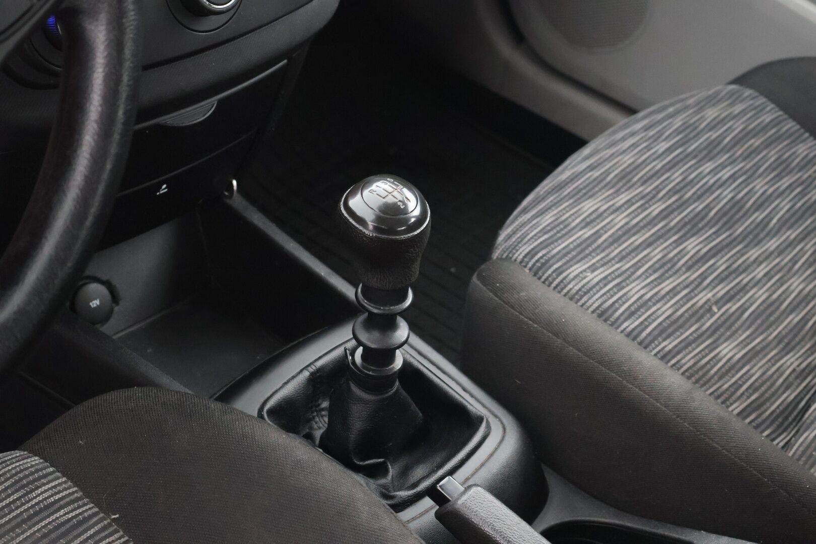 Kia cee'd 2007 1,6 LX HB 5D / YritysOutlet - Myydään vain yrityksille - YritysOutlet - Myydään vain yrityksille