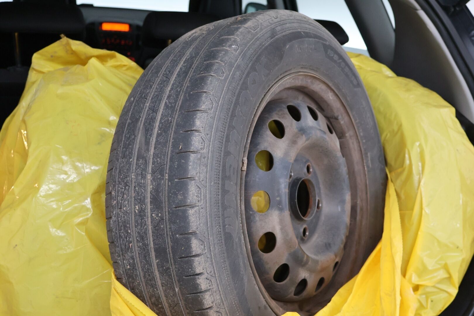 Kia cee'd 2007 1,6 LX HB 5D / YritysOutlet - Myydään vain yrityksille - YritysOutlet - Myydään vain yrityksille