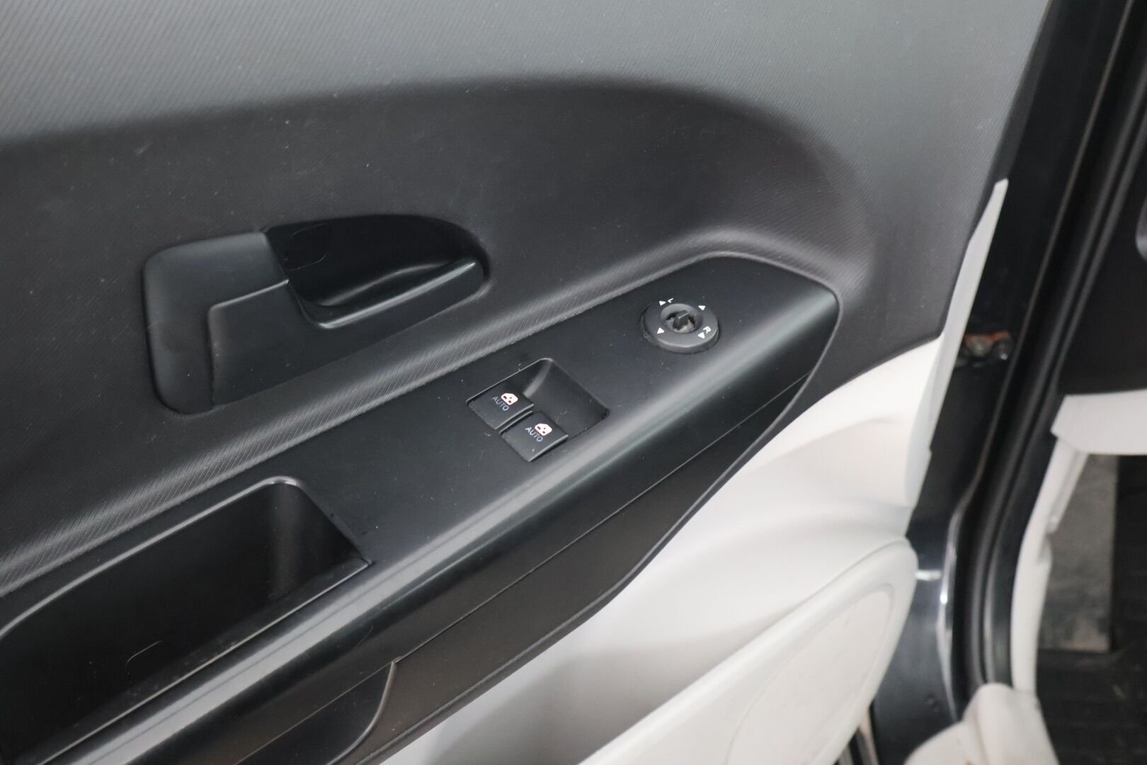 Kia cee'd 2007 1,6 LX HB 5D / YritysOutlet - Myydään vain yrityksille - YritysOutlet - Myydään vain yrityksille