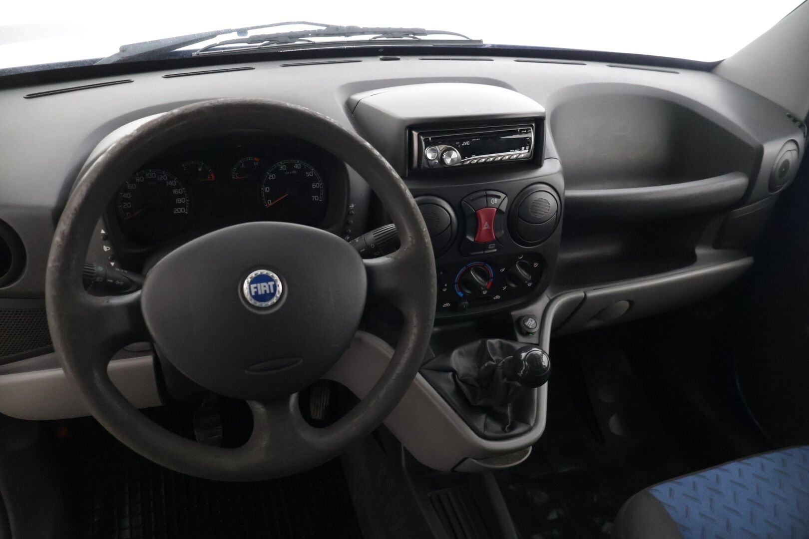 Fiat Doblo 2008 YritysOutlet - Myydään vain yrityksille 1,3 Multijet Van * Vetokoukku / Suomi-Auto * - * Uudet Talvirenkaat / Jakopää & viim. huolto tehty 220tkm 6/25! / Edullinen ja toimiva Suomi-Auto *