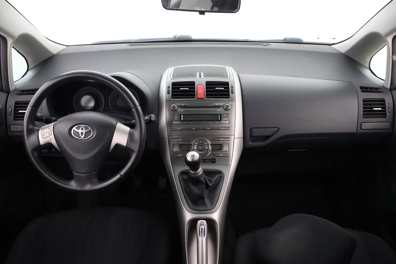Toyota Auris 2008 *MYYDÄÄN HUUTOKAUPAT.COM*