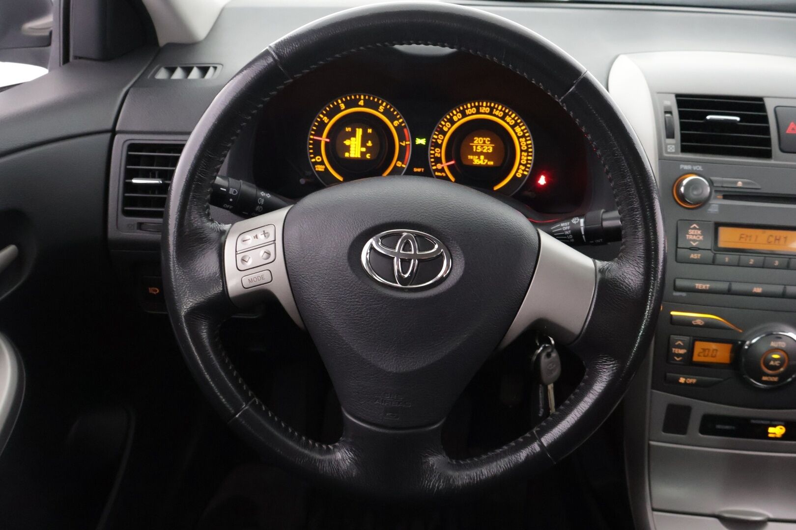 Toyota Corolla 2008 1,6 Dual VVT-i Linea Sol 4ov **Myydään huutokaupat.com** - Myydään huutokaupat.com