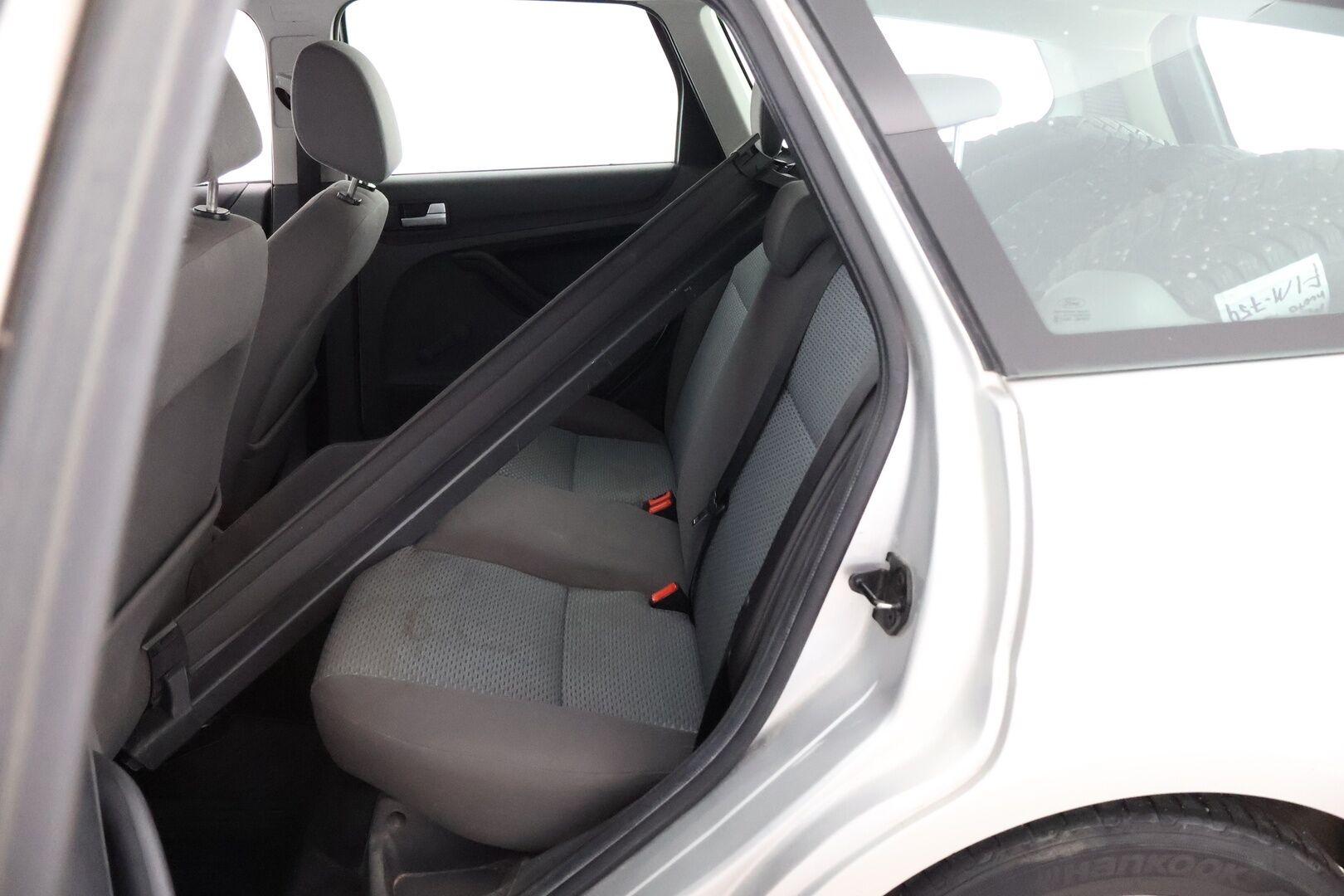 Ford Focus 2008 1,6 115hv Collection M5 Wagon - MYYDÄÄN HUUTOKAUPAT.COM! / Suomiauto / Vakkari / Vetokoukku / Lämm.tuulilasi / Lohko!