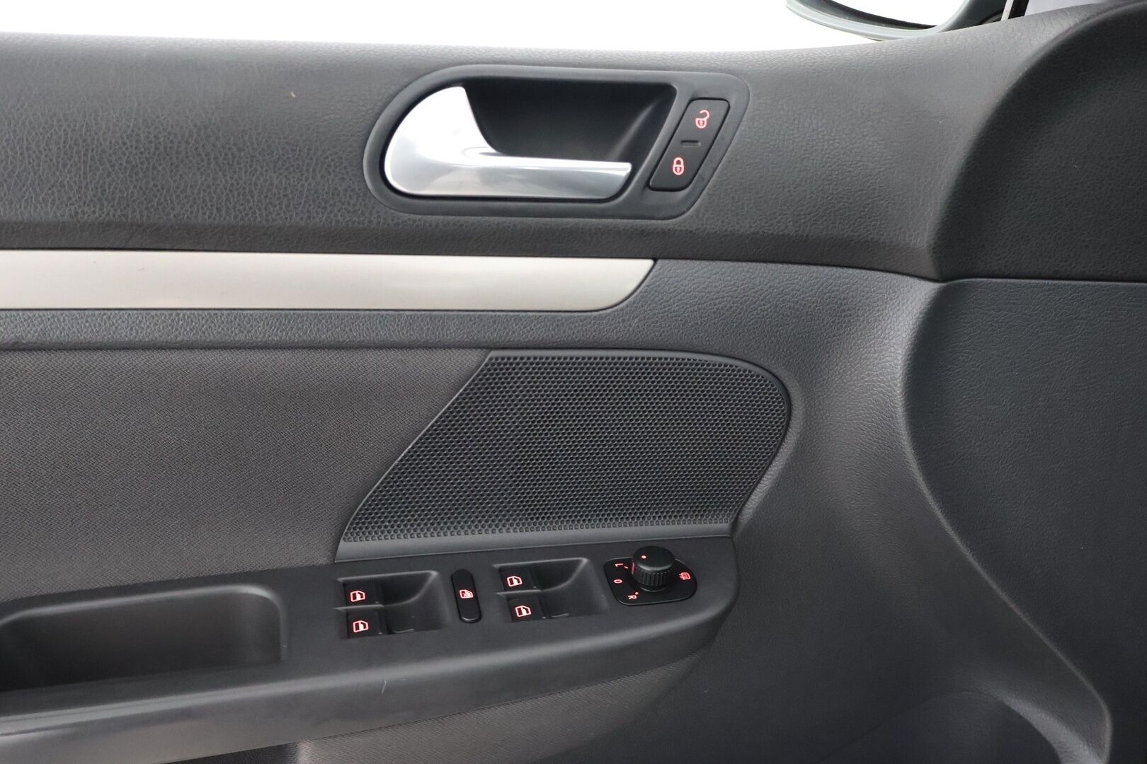 Volkswagen Golf 2008 Comfortline 1,6 75 kW 4-ov - YritysOutlet - Myydään vain yrityksille