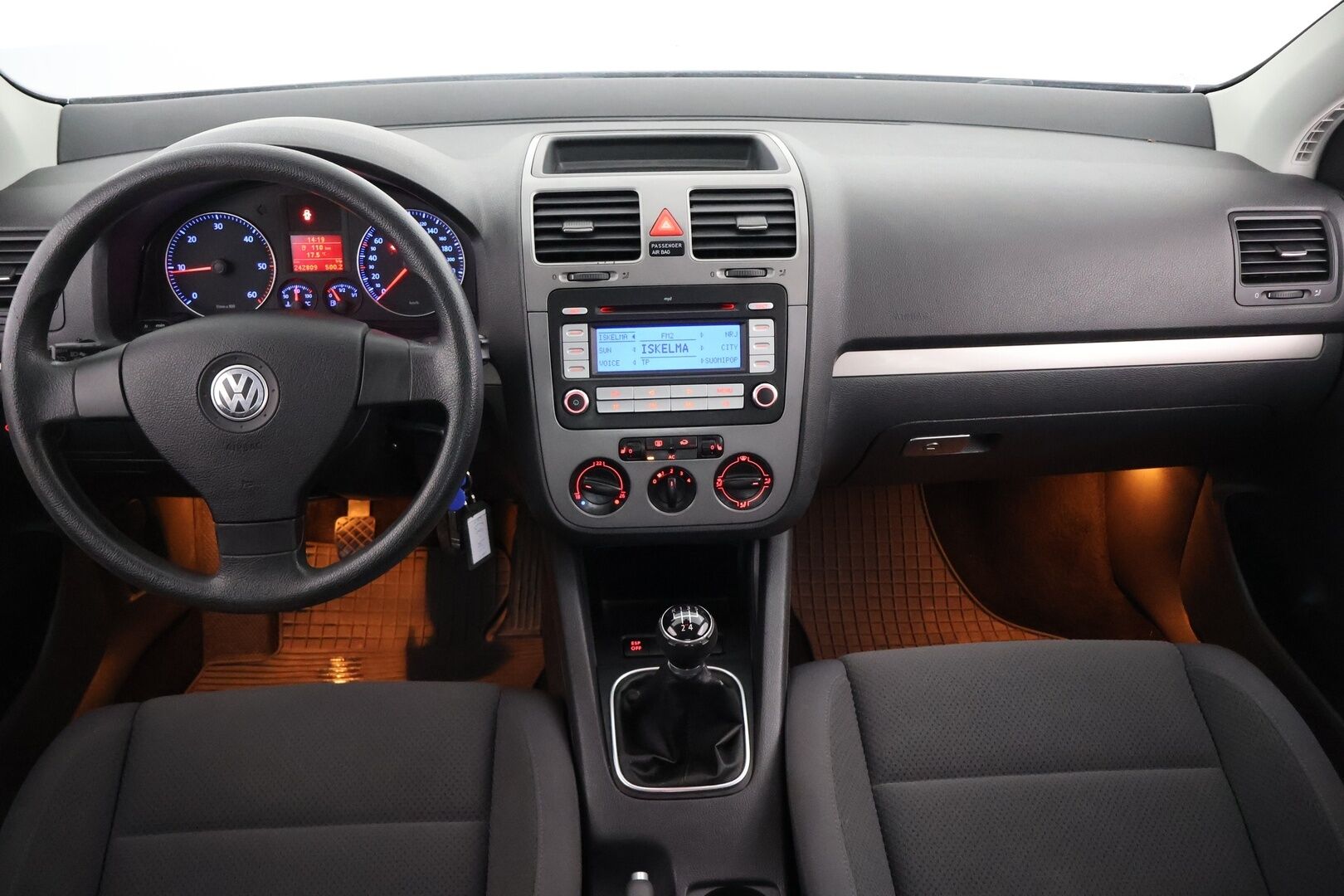 Volkswagen Golf 2008 Comfortline 1,6 75 kW 4-ov - YritysOutlet - Myydään vain yrityksille