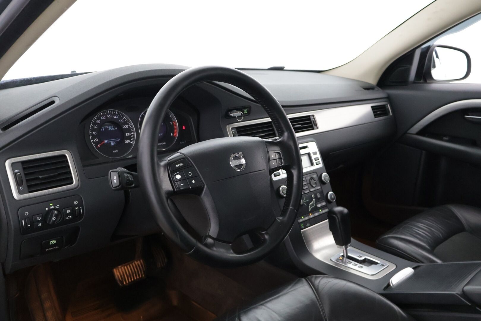 Volvo V70 2008 2,4D Momentum Taksi aut * YritysOutlet - Myydään vain yrityksille * - YritysOutlet - Myydään vain yrityksille - * PA-Lämmitin / Vetokoukku / P-Tutka / Vakkari / Puolnahkasisusta / Huoltokirja / Hifit / Penkinlämmittimet edessä ja takana *