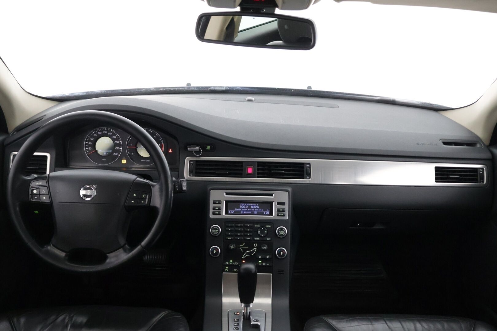 Volvo V70 2008 2,4D Momentum Taksi aut * YritysOutlet - Myydään vain yrityksille * - YritysOutlet - Myydään vain yrityksille - * PA-Lämmitin / Vetokoukku / P-Tutka / Vakkari / Puolnahkasisusta / Huoltokirja / Hifit / Penkinlämmittimet edessä ja takana *